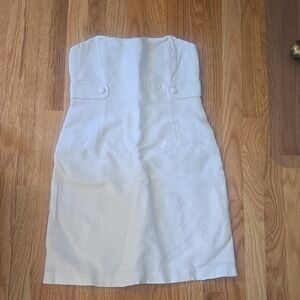 Elegant White Strapless Dress